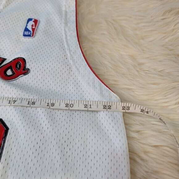 Michael Jordan #23 Chicago Bulls White Jersey Champion NBA Authentics Size 52 - Picture 4 of 14
